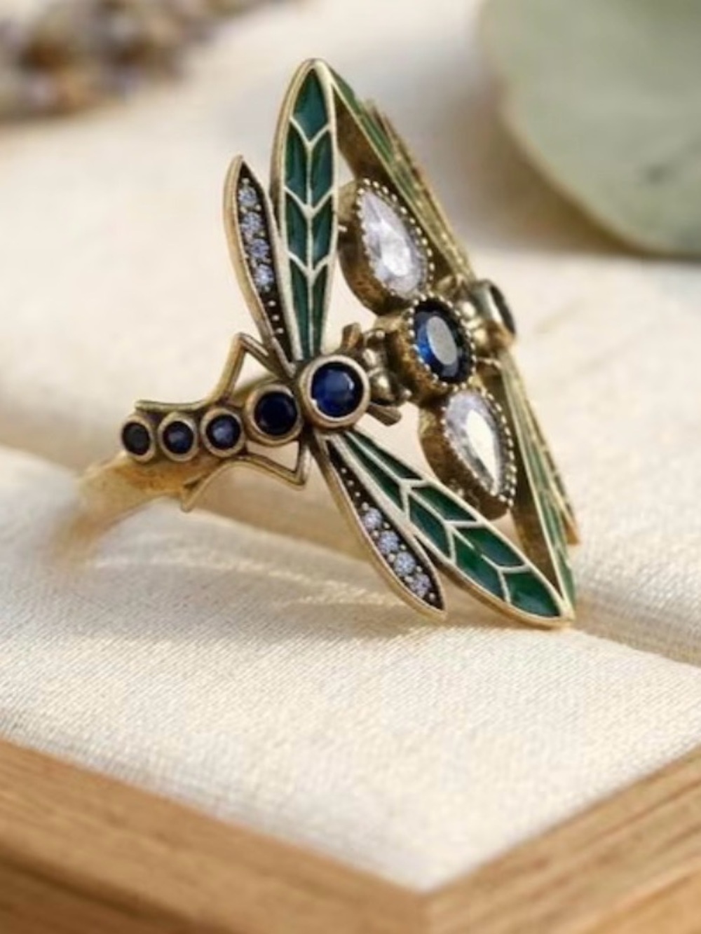 Art Nouveau Dragonfly Ring, Vintage Green Enamel Insect Jewelry - Picture 2 of 4